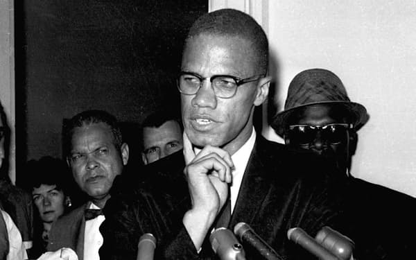 黒人運動指導者のマルコムＸは1965年に暗殺された（写真は63年）＝ＡＰ