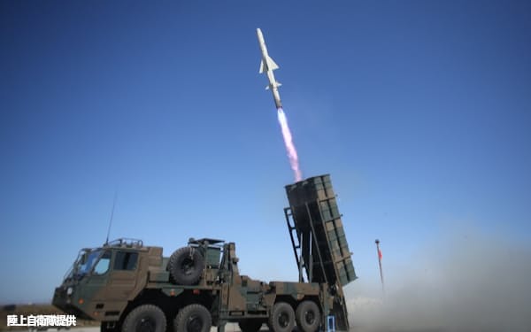 防衛省が長射程化の開発を進める「12式地対艦誘導弾」=陸上自衛隊提供
