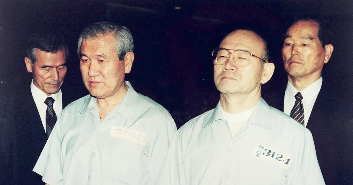 分断 生んだ民主化弾圧 韓国の全斗煥元大統領死去 日本経済新聞 分断 生んだ民主化弾圧 韓国の全斗煥元大統領死去 日本経済新聞