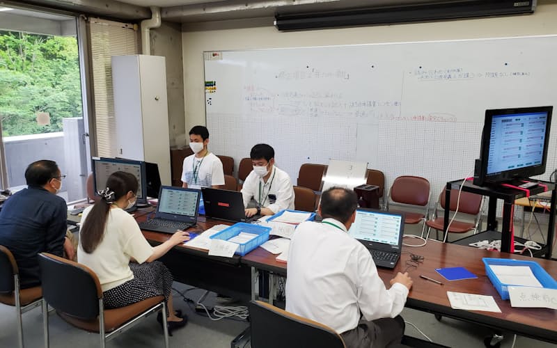 舞鶴市はAI技術の活用で、コロナの「10万円給付金」を円滑に支給した(20年5月、舞鶴市) 舞鶴市はAI技術の活用で、コロナの「10万円給付金」を円滑に支給した(20年5月、舞鶴市)