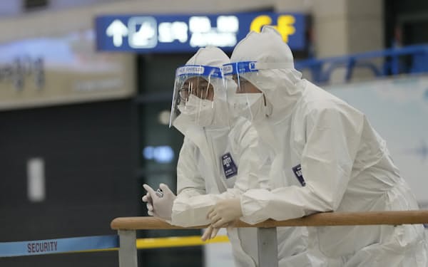 韓国の仁川国際空港は厳戒態勢を敷く（１日）＝ＡＰ