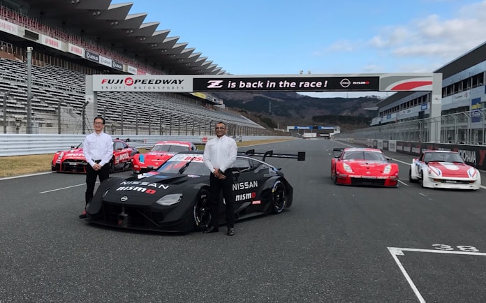 日産 国内レースに Z で参戦 15年ぶり復活 日本経済新聞 日産 国内レースに Z で参戦 15年ぶり復活 日本経済新聞