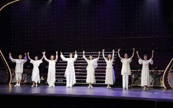 宝塚歌劇団のグループ企業がOGによる公演を本格始動