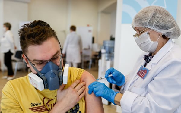 ロシアの１日の新型コロナウイルス感染者は３万2000人前後で推移する＝ロイター