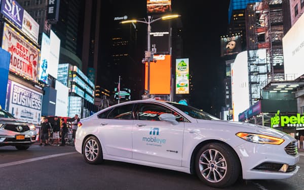自動運転性能を検証するモービルアイの車両（2021年、米ニューヨーク）