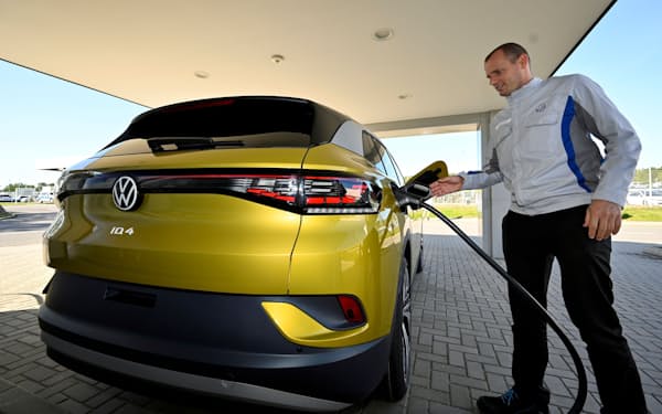 VWはEV拡大の肝となる電池生産の垂直統合を進める＝ロイター