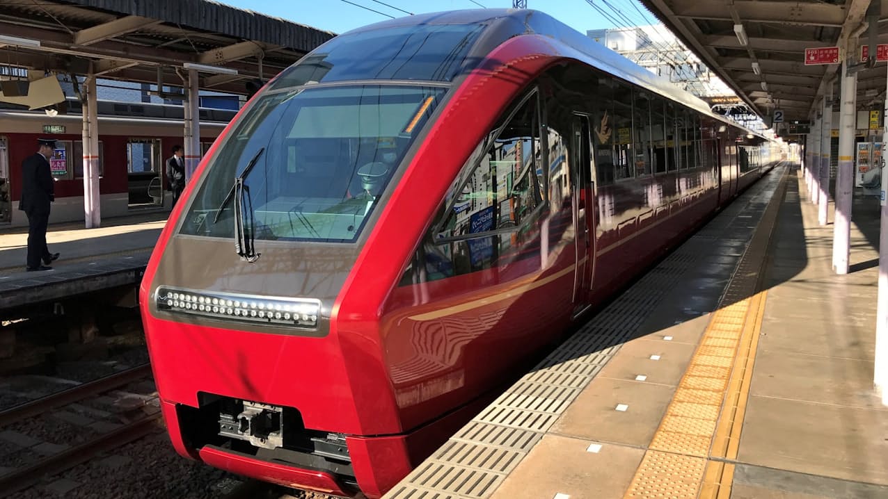 近鉄 名古屋 大阪 伊勢 ひのとり 大みそか終夜運転 日本経済新聞 近鉄 名古屋 大阪 伊勢 ひのとり 大みそか終夜運転 日本経済新聞