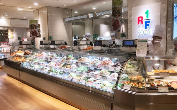 「RF1」などの総菜事業は大都市のデパ地下・駅ビルを中心に成長してきた(関西のデパ地下の店舗)