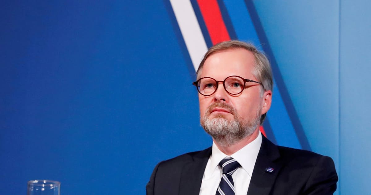 チェコ新政権が始動 親euに回帰 意見対立の恐れも 日本経済新聞 チェコ新政権が始動 親euに回帰 意見対立の恐れも 日本経済新聞