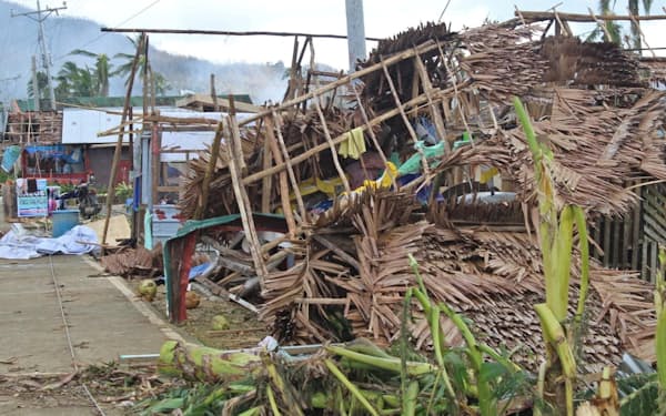 非常に強い台風がフィリピンを襲った＝ロイター