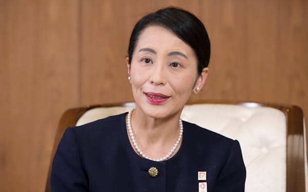 ひろせ・きょうこ　1982年立命館大院修了、2001年広瀬製作所の代表取締役社長に就任。20年11月から大阪商工会議所で初となる女性副会頭を務める。兵庫県出身