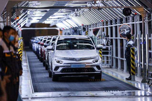 ビングループ ベトナム初のev販売開始 日本経済新聞 ビングループ ベトナム初のev販売開始 日本経済新聞