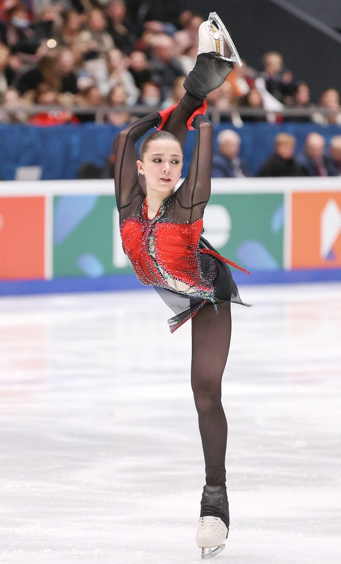 ワリエワ初優勝 シェルバコワは3位 ロシア選手権 日本経済新聞 ワリエワ初優勝 シェルバコワは3位 ロシア選手権 日本経済新聞