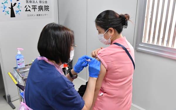 医療従事者の３回目接種は12月１日に始まった（埼玉県内の病院）