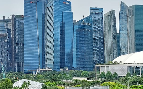 先端技術を支える企業も多く存在する（シンガポールの金融街）