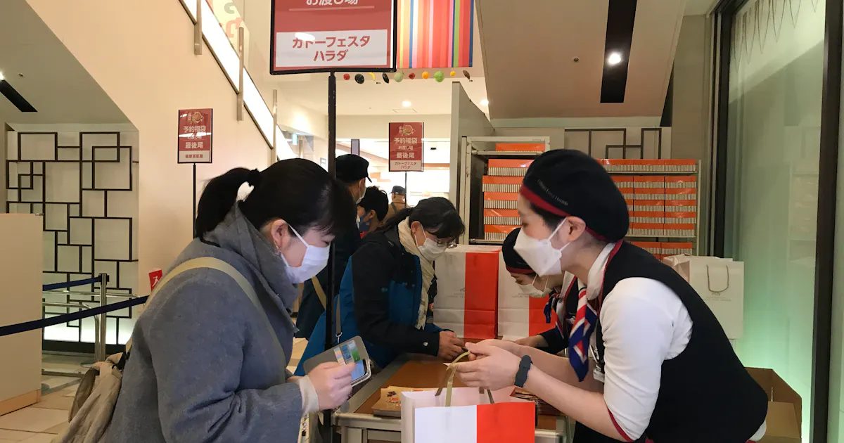 九州の初売り にぎわい戻る 博多大丸売り上げ4割増 日本経済新聞 九州の初売り にぎわい戻る 博多大丸売り上げ4割増 日本経済新聞