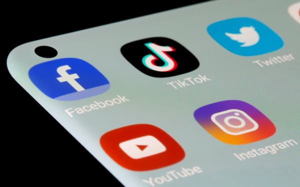 新型コロナ Twitter 米議員アカウント永久停止 コロナ誤情報拡散 日本経済新聞 新型コロナ Twitter 米議員アカウント永久停止 コロナ誤情報拡散 日本経済新聞