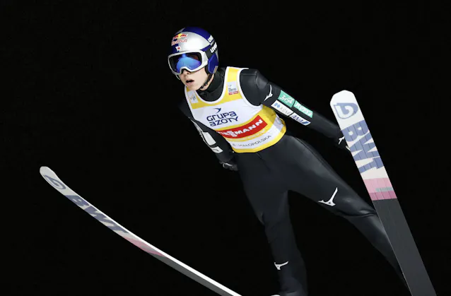 小林陵侑4位 W杯ジャンプ男子 リンビクが連勝 日本経済新聞 小林陵侑4位 W杯ジャンプ男子 リンビクが連勝 日本経済新聞