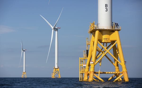 欧米で盛んな洋上風力発電は土地が限られる日本でも有望だ=AP
