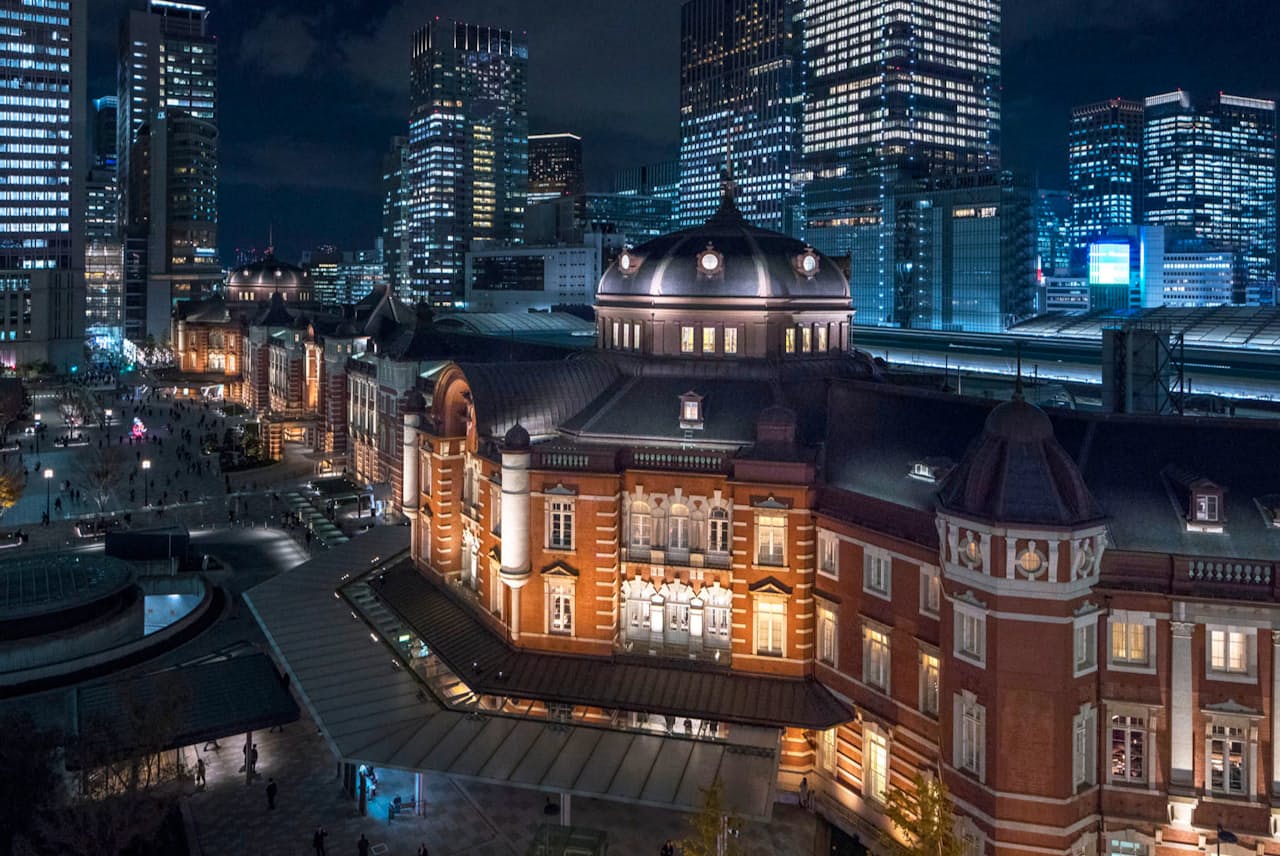 東京駅丸の内駅舎内にリニューアルオープンした東京ステーションホテル。駅舎の保存・復原工事には約5年の歳月を要し、2012年に完成した