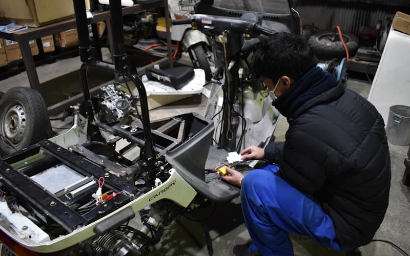 コウメイ(兵庫県姫路市)ではバイクの電動化も受け付けている。業務用の依頼が多いという コウメイ(兵庫県姫路市)ではバイクの電動化も受け付けている。業務用の依頼が多いという