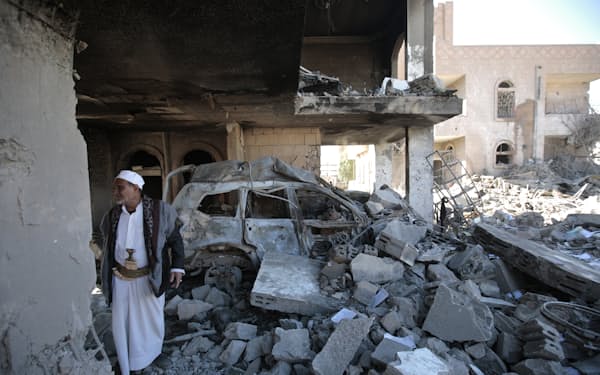 ＵＡＥやサウジなどによるフーシへの報復攻撃で破壊されたイエメンの首都サヌア（１月１８日）＝ＡＰ