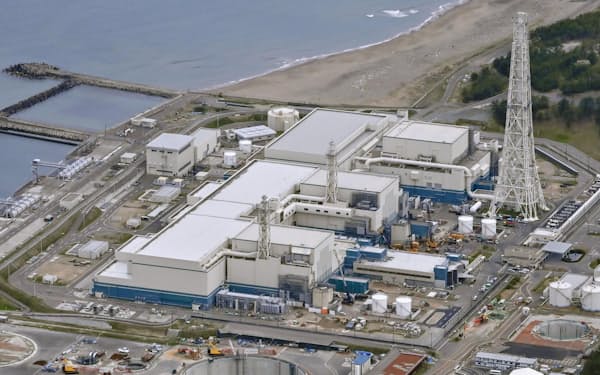 東京電力ホールディングスの柏崎刈羽原子力発電所（新潟県）はテロ対策の不備問題で再稼働が事実上禁止された状態にある＝共同