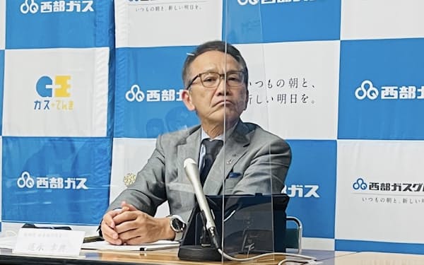 道永社長はLNGの調達トラブルについて「すでに回復している」と説明した（28日、福岡市）