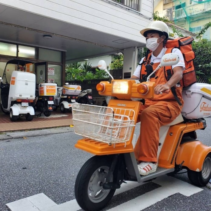 宅配ピザ ナポリの窯 沖縄で25年までに30店舗 日本経済新聞 宅配ピザ ナポリの窯 沖縄で25年までに30店舗 日本経済新聞