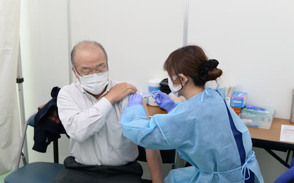 茨城県は２日、３回目接種のため大規模接種会場を開設した（水戸市）