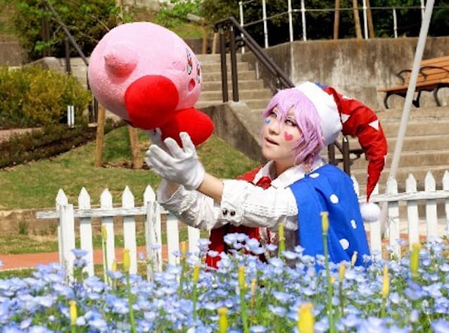広がる関西アニメ聖地 鬼滅 ハルヒやコスプレ新殿堂 日本経済新聞 広がる関西アニメ聖地 鬼滅 ハルヒやコスプレ新殿堂 日本経済新聞