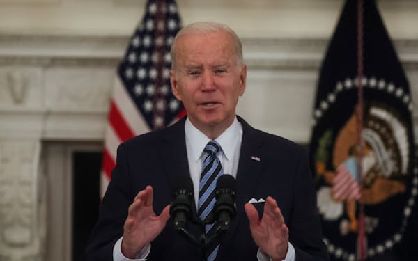 バイデン氏は太陽光パネルへの輸入制限を巡って難しい立場にあった=ロイター