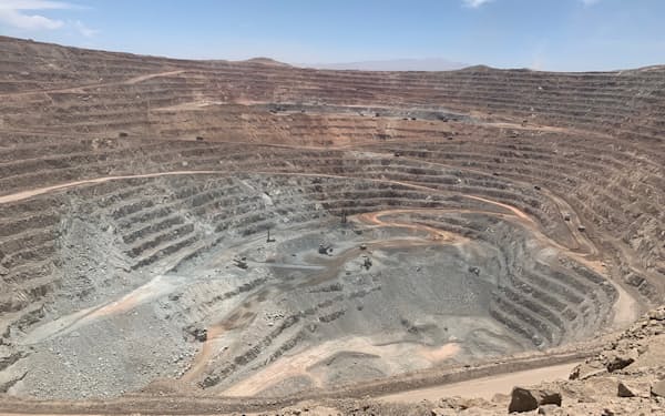 チリのシエラゴルダ銅鉱山（住友金属鉱山提供）