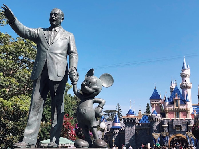 米ディズニー 売上高コロナ前超す 10 12月パーク活況 日本経済新聞 米ディズニー 売上高コロナ前超す 10 12月パーク活況 日本経済新聞