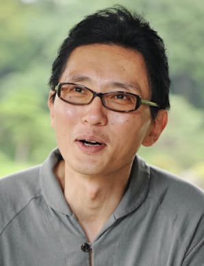 売れて磨かれ ファッションセンスは主役級 パリコレに殴り込み イケオジ 松重豊 Nikkei Style 売れて磨かれ ファッションセンスは主役級 パリコレに殴り込み イケオジ 松重豊 Nikkei Style