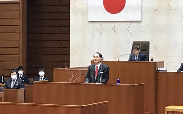 次期知事選に出馬しない意向を表明した香川県の浜田恵造知事（16日、高松市）