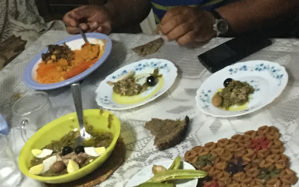 チュニジアの家庭料理の定番、ひよこ豆のクスクス（2018年）