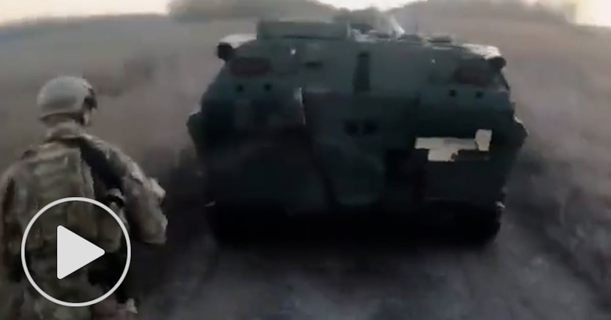 ロシア側動画に自作自演の跡 SNSで拡散、フェイクか