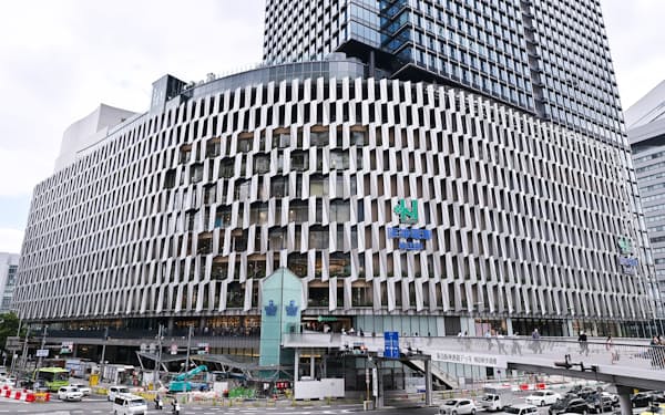 阪神梅田本店（大阪市北区）は４月６日に全面開業する。