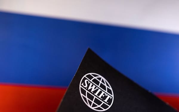 米欧がロシアの大手銀行を国際銀行間通信協会（SWIFT）から排除することで合意した＝ロイター