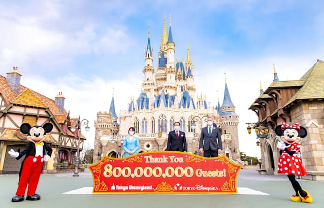 東京ディズニーランド シー 入園者8億人 式典見送り 日本経済新聞 東京ディズニーランド シー 入園者8億人 式典見送り 日本経済新聞