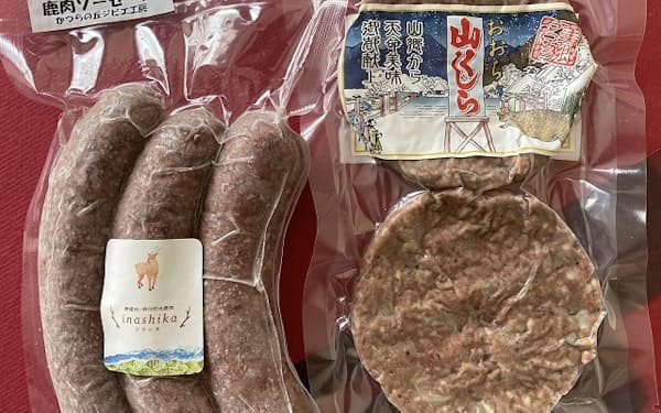 島根県の「おおち山くじら」からはイノシシ肉、長野県「かつらの丘ジビエ工房」からはシカ肉の加工品をお取り寄せ。どちらも冷凍で届く
