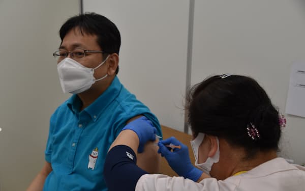 千葉市の神谷市長はモデルナ製のワクチンを接種した