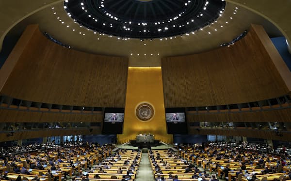 国連総会はウクライナ侵攻に対する決議で「ロシアが核戦力の準備態勢を強化する決定を非難する」と明記した＝ＡＰ