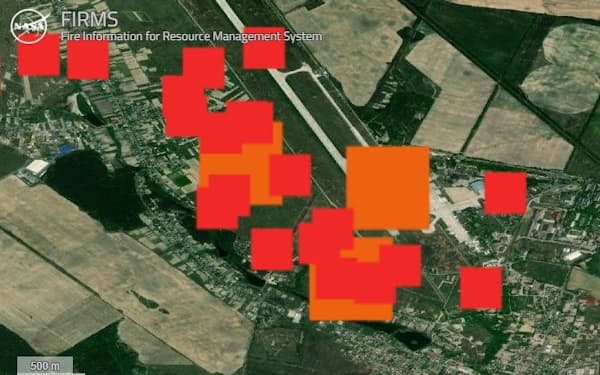 アントノフ飛行場周辺の広範囲が戦火に包まれた(2月26~27日)=NASA