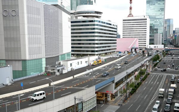 東京都は「東京高速道路」を歩行者スペースに活用する方針だ（２０２０年撮影）