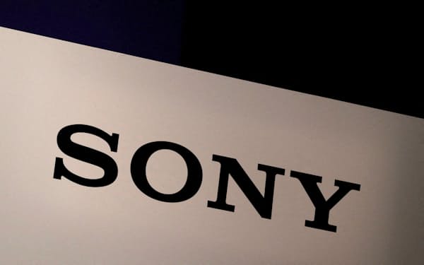 FILE PHOTO: FILE PHOTO: Sony Corp's logo is seen at its news conference in Tokyo, Japan November 1, 2017. REUTERS/Kim Kyung-Hoon/File Photo/File Photo