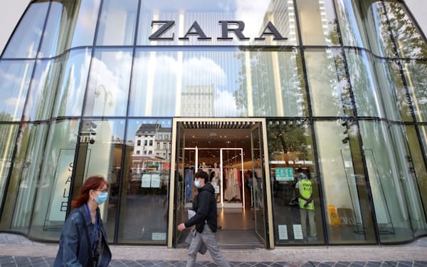 ZARAのほかH&amp;Mも全店舗を一時閉鎖する（写真はブリュッセルの店舗）＝ロイター
