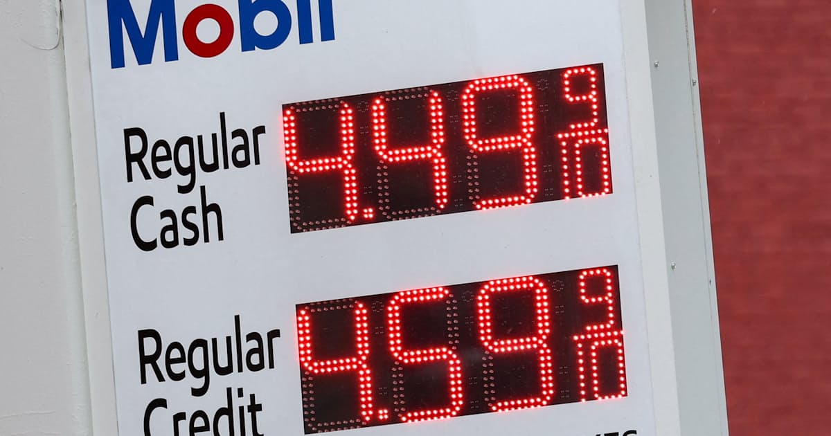 米ガソリン価格高騰 1ガロン4ドル突破 過去最高間近に 日本経済新聞 米ガソリン価格高騰 1ガロン4ドル突破 過去最高間近に 日本経済新聞