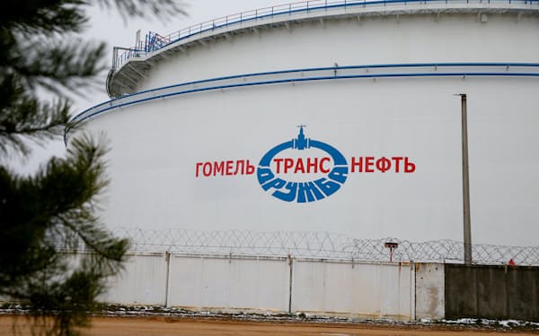 ロシア産原油を禁輸する案が浮上している＝ロイター